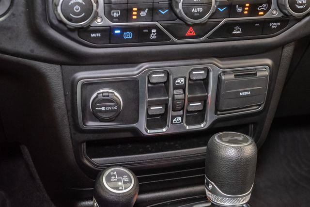 Certified 2023 Jeep Wrangler Unlimited w/ Cold Weather Group AWD/4WD image 22