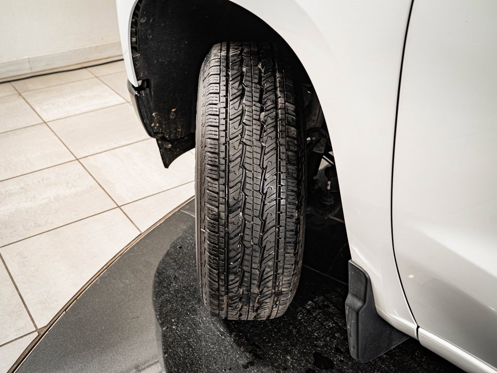 Used 2022 Chevrolet Silverado 1500 W/T w/ WT Value Package image 37