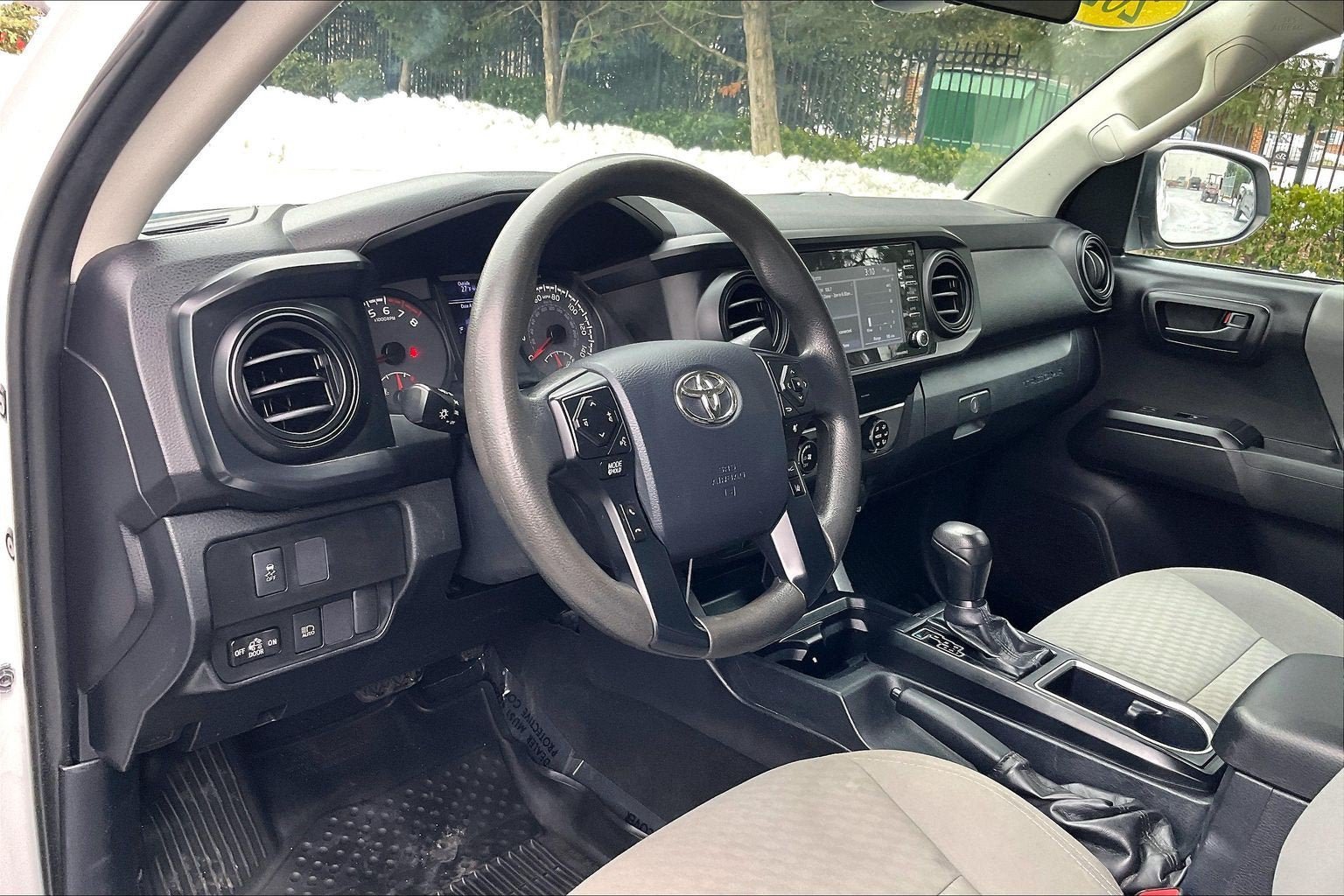 Used 2020 Toyota Tacoma SR AWD/4WD image 12