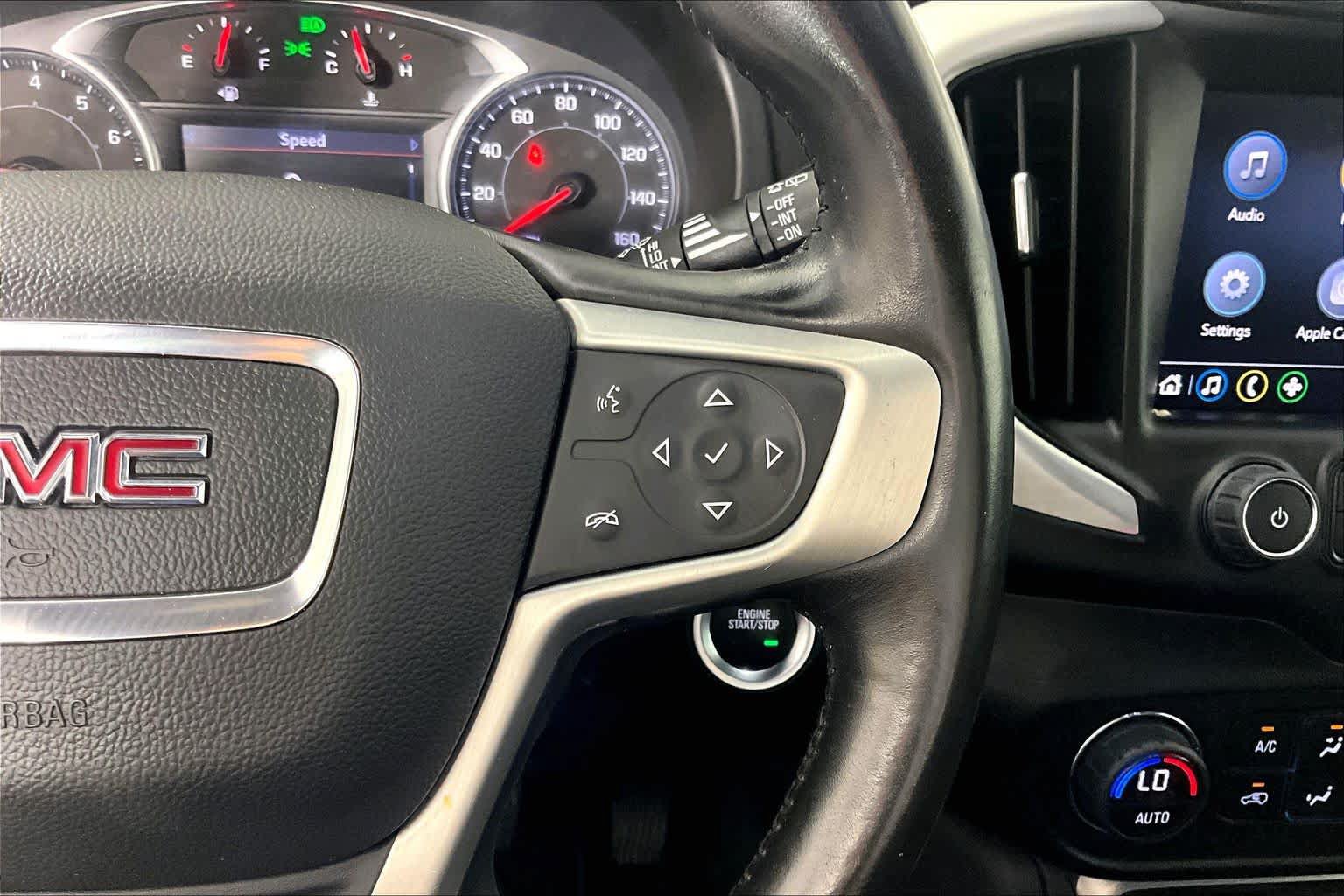 Used 2022 GMC Terrain SLT FWD image 24