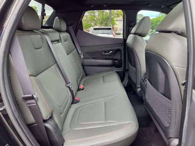 Used 2022 Hyundai Santa Cruz Limited w/ Cargo Package AWD/4WD image 17