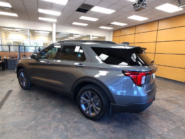 New 2027 Ford Explorer Active w/ Active Comfort Package AWD/4WD image 5