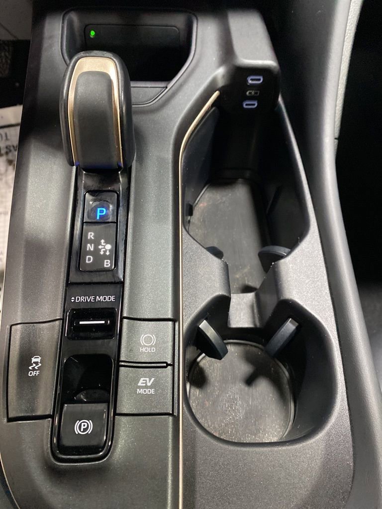 Used 2023 Toyota Crown XLE image 33