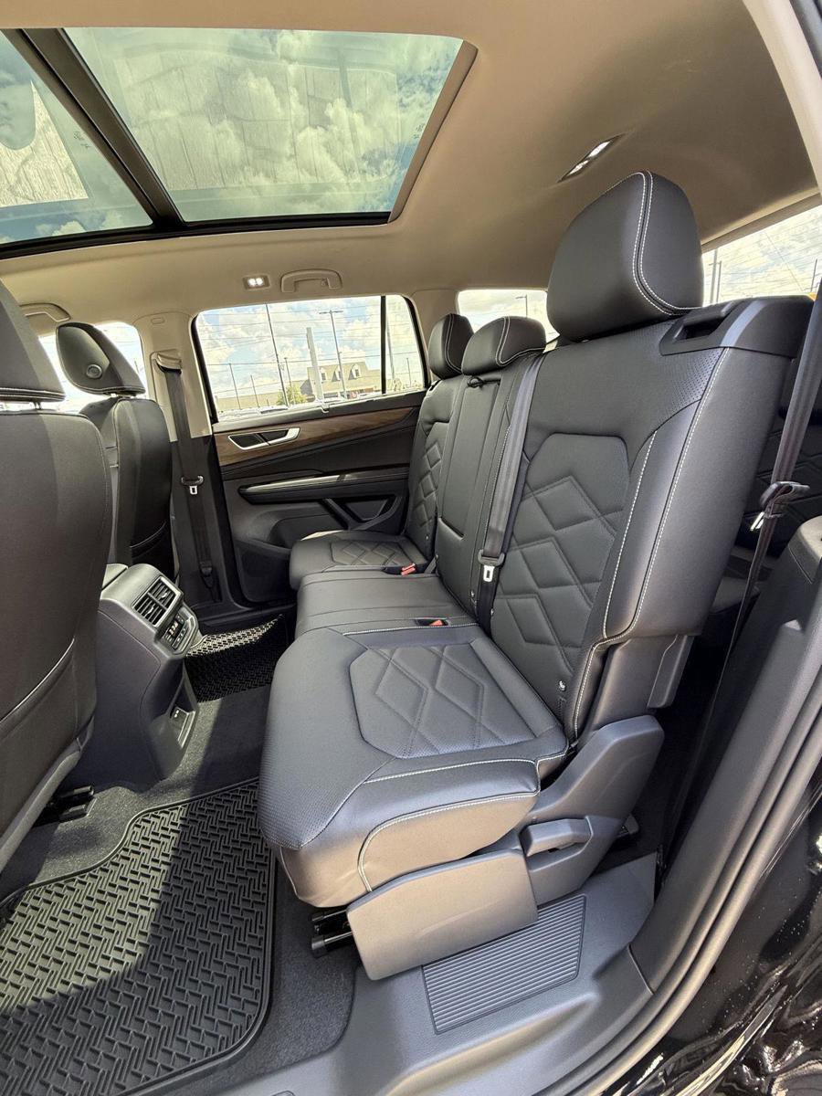 New 2026 Volkswagen Atlas SE image 16