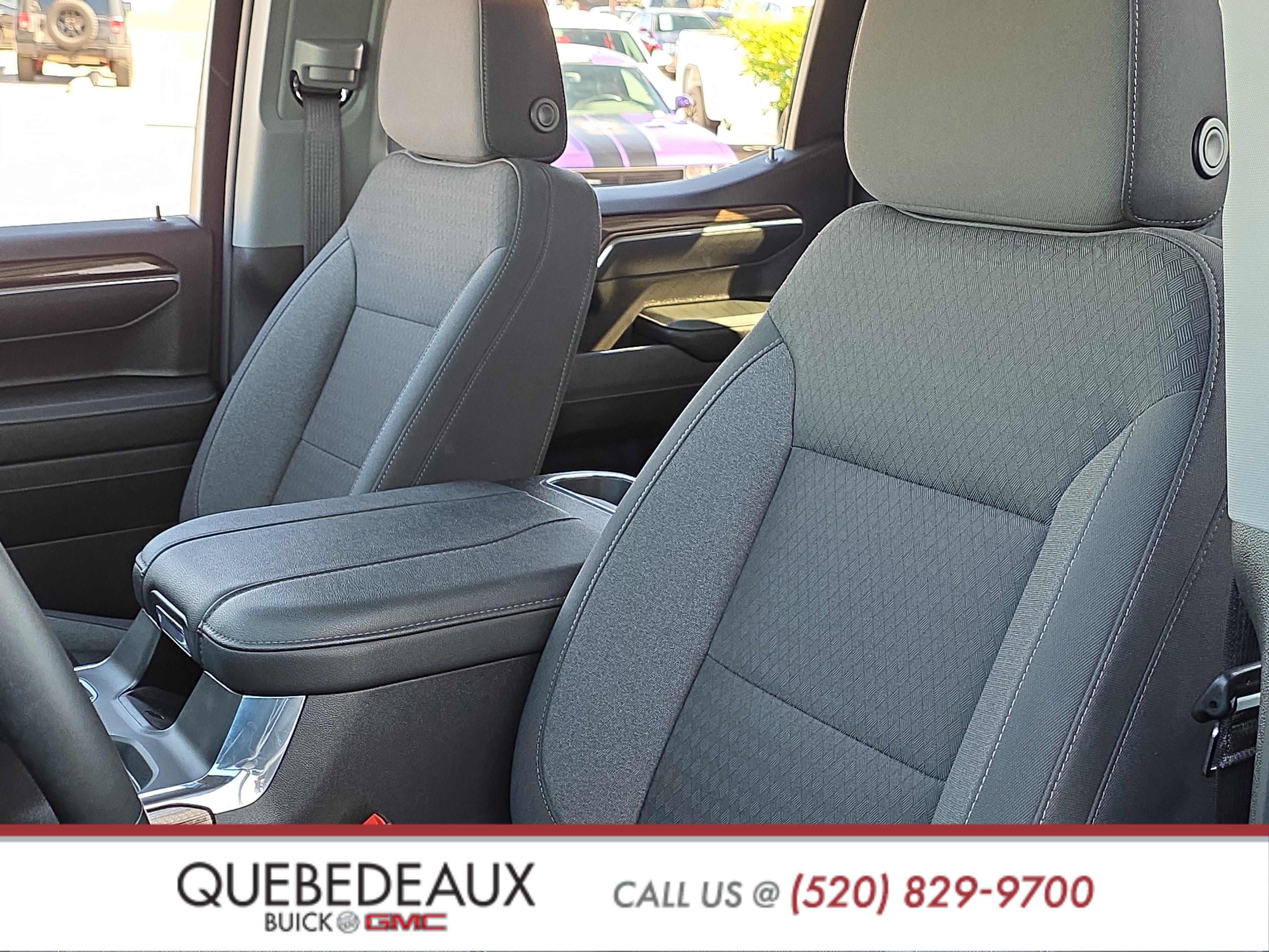 Used 2024 Chevrolet Silverado 1500 LT Trail Boss w/ Dark Appearance Package AWD/4WD image 13