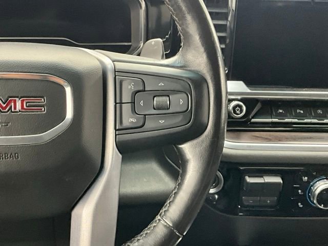 Used 2022 GMC Sierra 1500 SLT w/ SLT Convenience Package AWD/4WD image 18