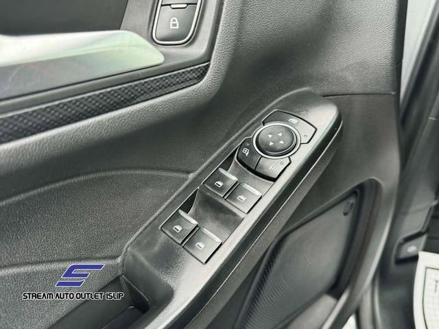 Used 2024 Ford Escape ST-Line image 16