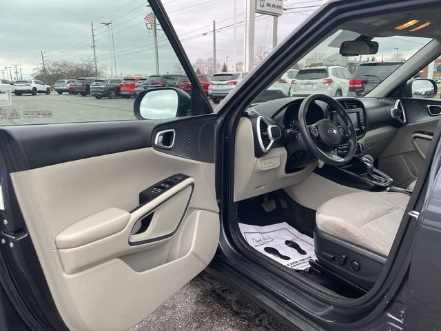 Used 2021 Kia Soul S FWD image 15