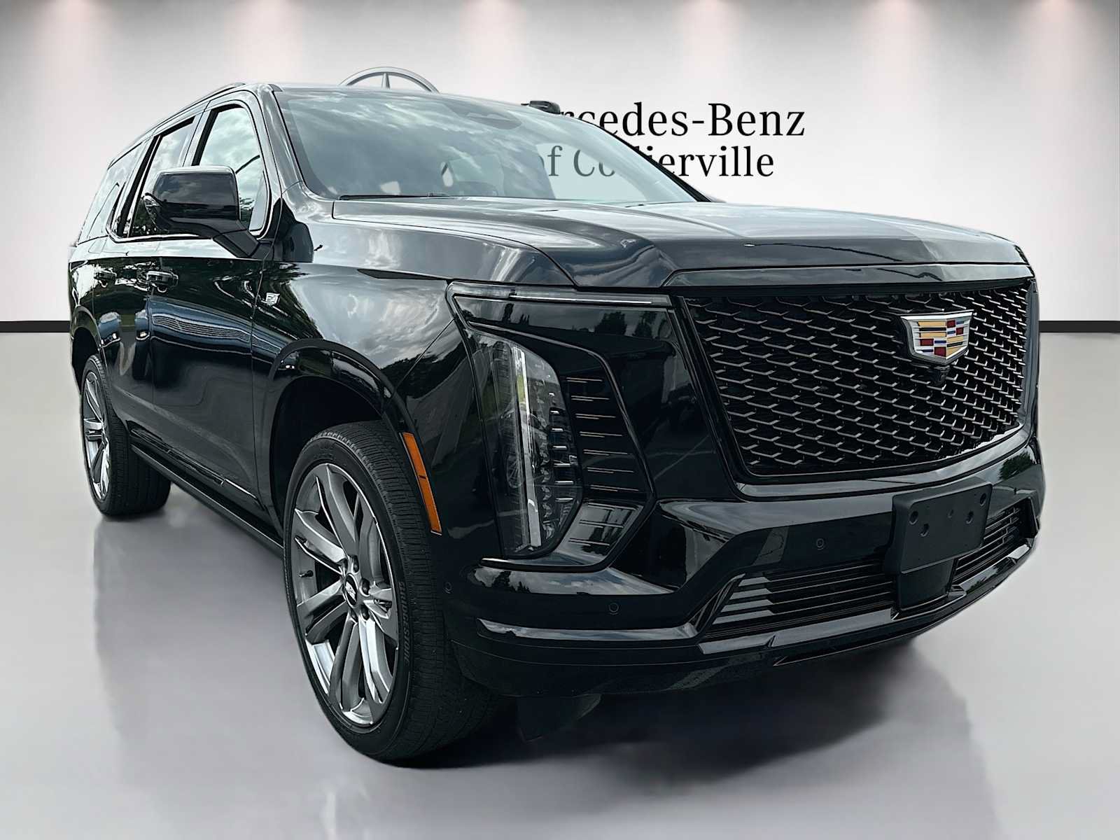 Used 2025 Cadillac Escalade Sport Platinum AWD/4WD image 3