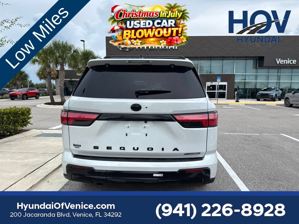 Used 2025 Toyota Sequoia Platinum AWD/4WD image 15