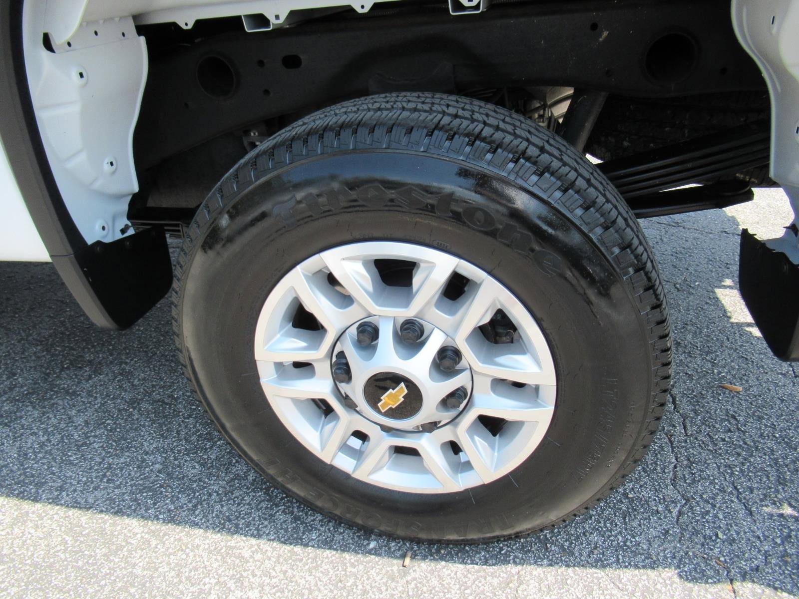 Used 2025 Chevrolet Silverado 2500 W/T w/ WT Convenience Package RWD image 9