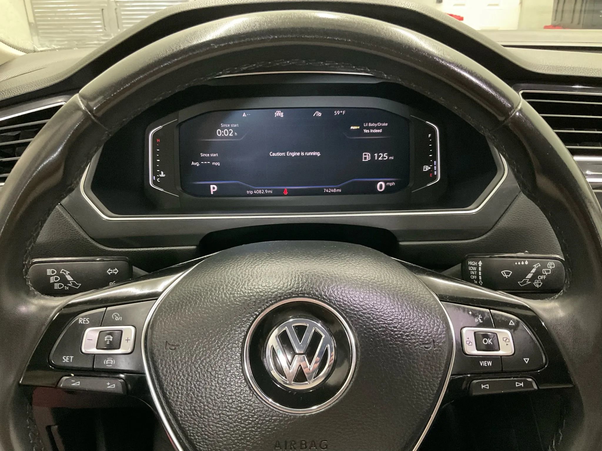 Used 2020 Volkswagen Tiguan SEL image 18