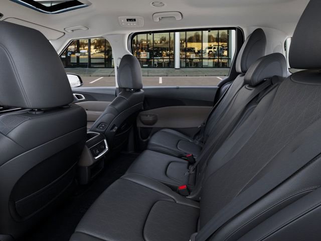 New 2026 Kia Carnival SX image 18