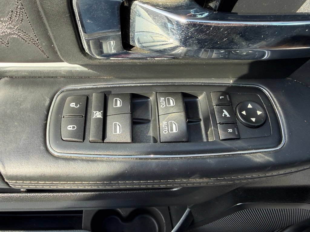 Used 2016 RAM 1500 Limited AWD/4WD image 12