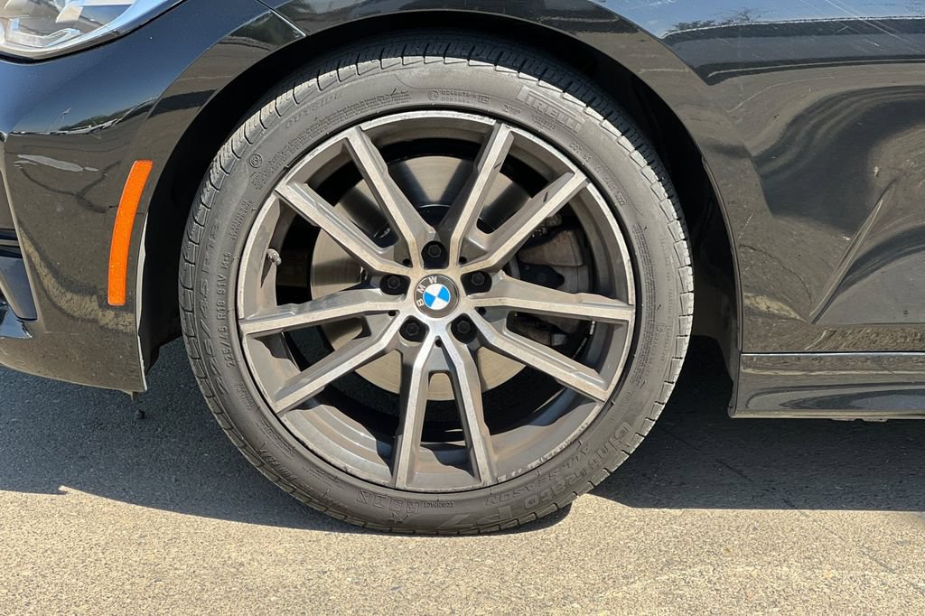 Used 2020 BMW 330i Sedan w/ Convenience Package RWD image 5