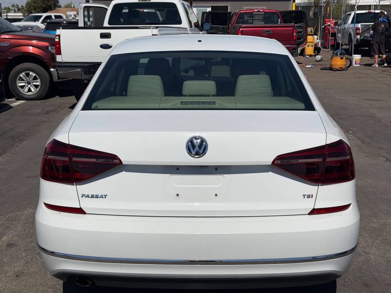 Used 2018 Volkswagen Passat 2.0T S FWD image 7