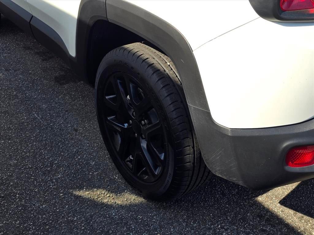 Used 2023 Jeep Renegade Altitude w/ Sun/Sound Group image 17