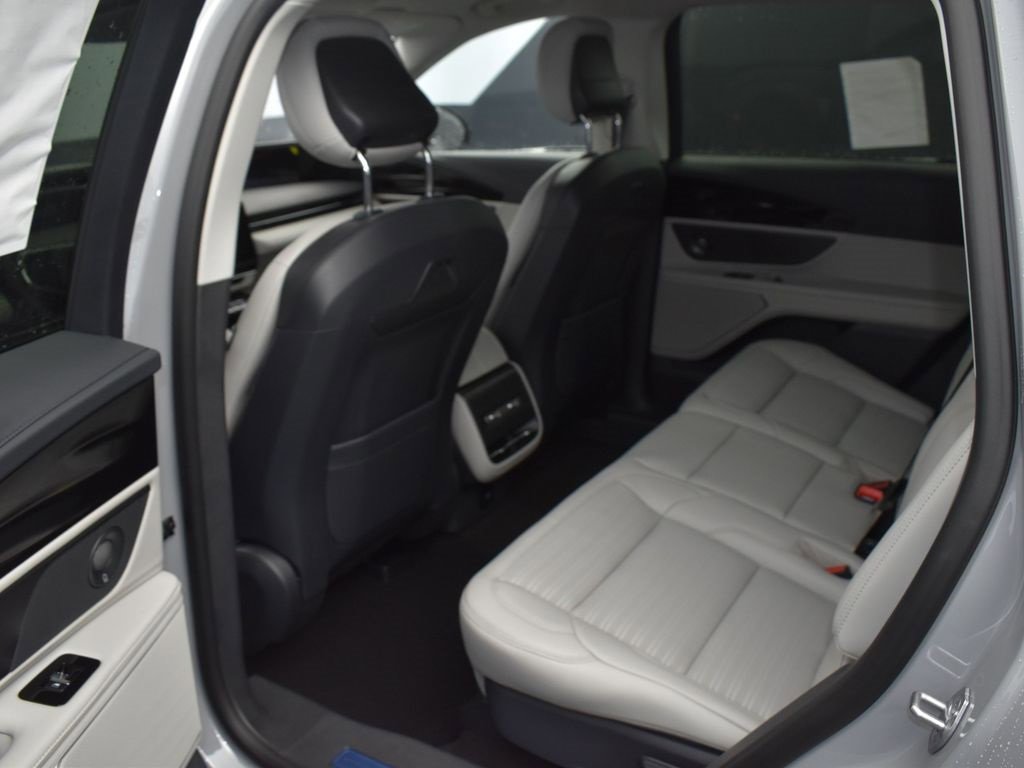 New 2026 Lincoln Nautilus Reserve w/ Jet Appearance Package image 11