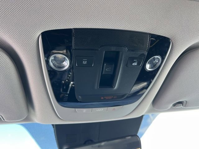 Used 2021 Kia Sorento S w/ Panoramic Sunroof Package image 25