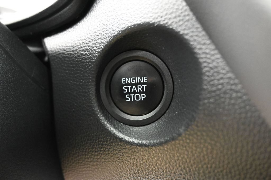 Used 2024 Toyota Corolla Cross LE AWD/4WD image 20