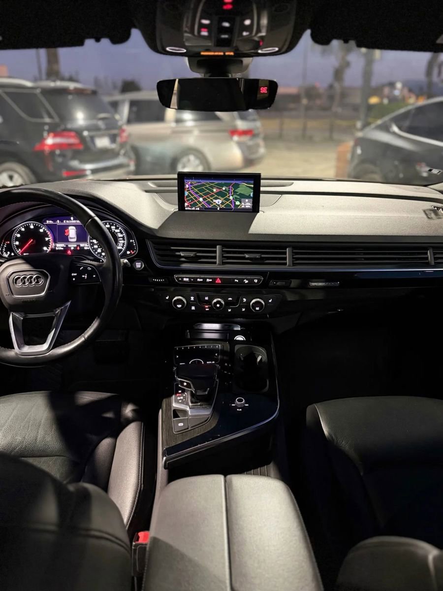 Used 2017 Audi Q7 3.0T Premium image 13