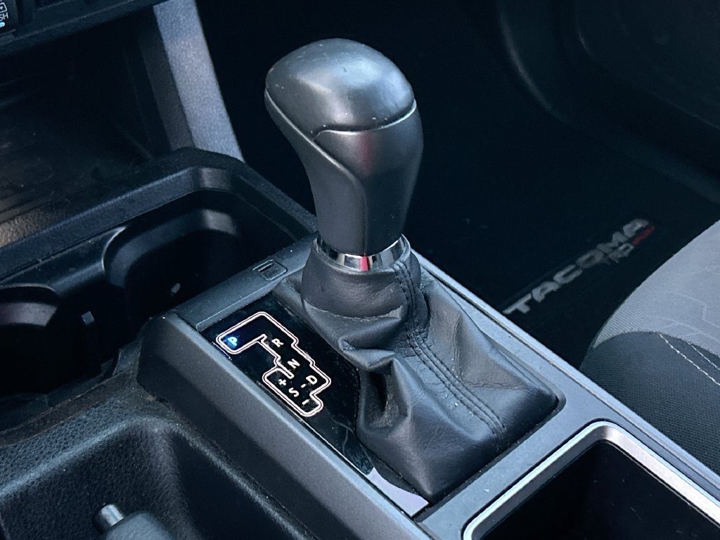 Used 2022 Toyota Tacoma TRD Sport w/ Technology Package RWD image 26