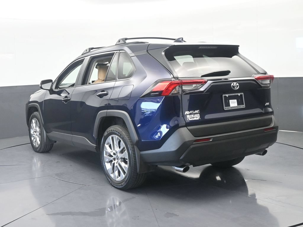 Used 2025 Toyota RAV4 XLE Premium FWD image 4