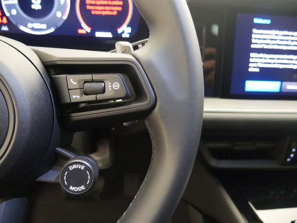 Certified 2024 Porsche Cayenne image 42