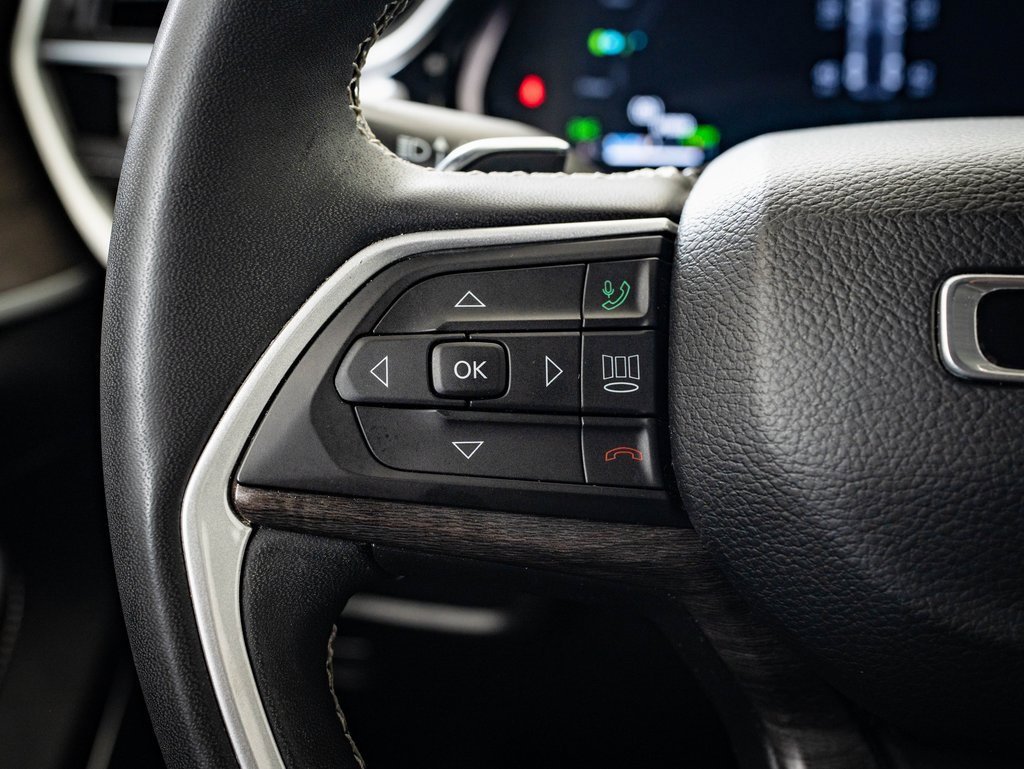 Used 2022 Jeep Grand Cherokee Limited 4xe image 25