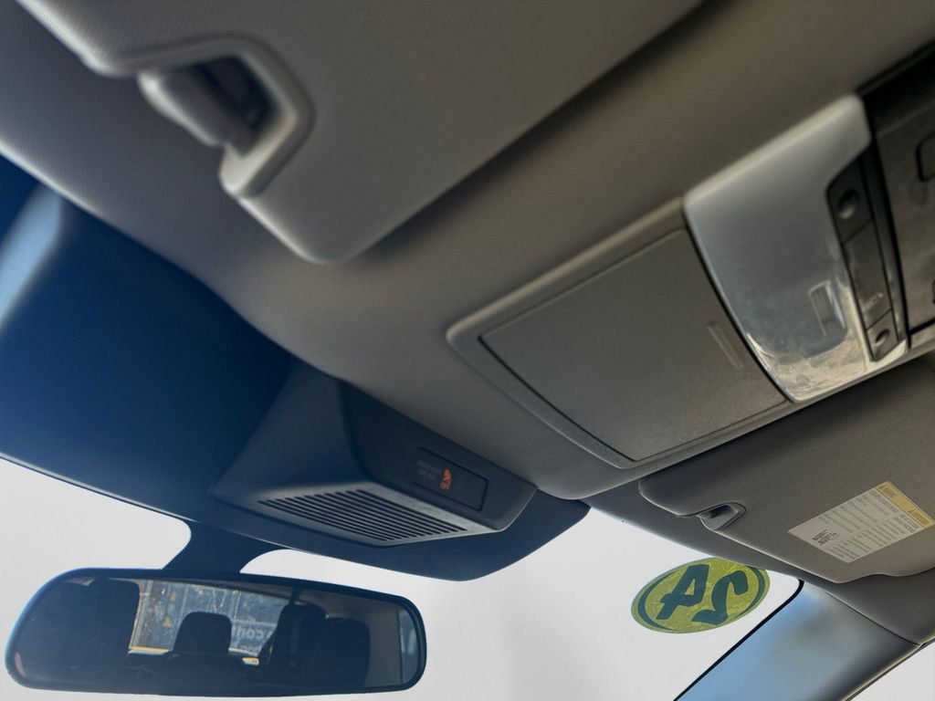 Certified 2024 Nissan Pathfinder SV image 27