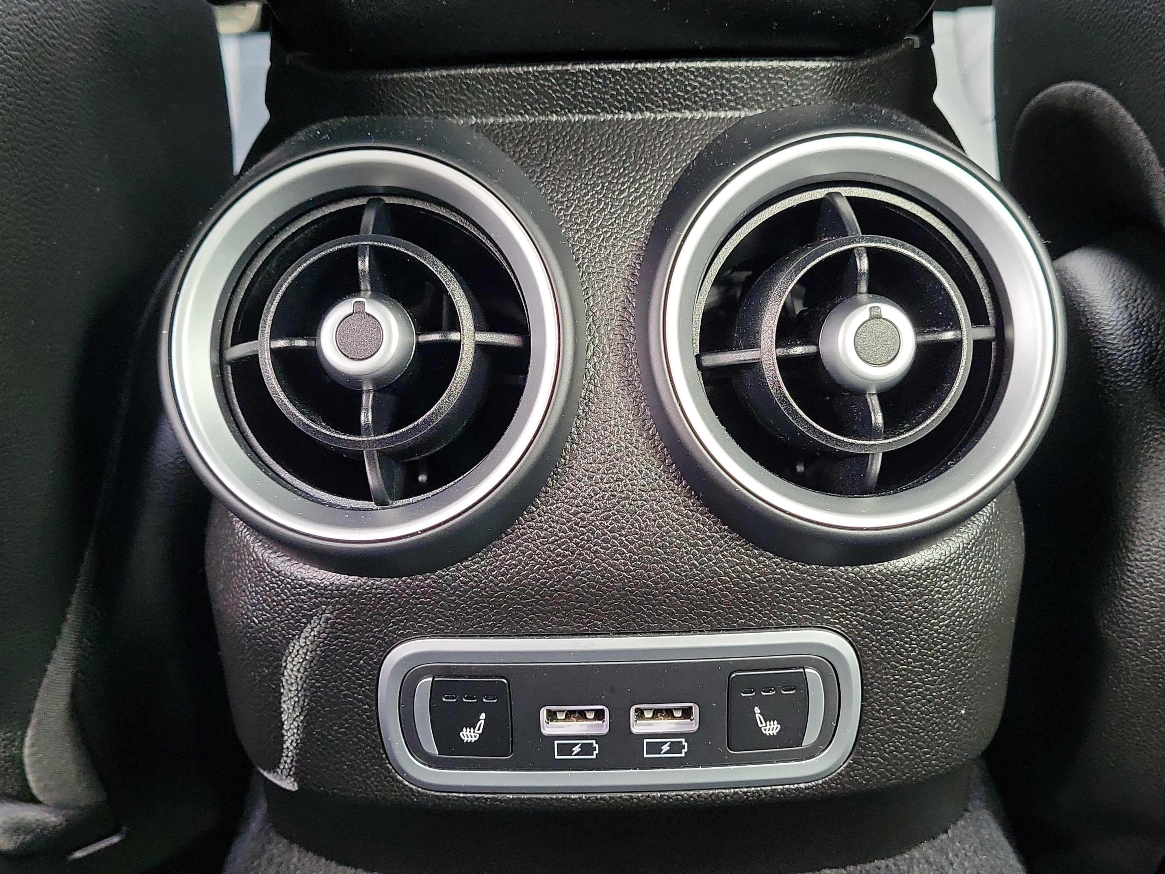 Used 2023 Alfa Romeo Giulia Sprint image 14