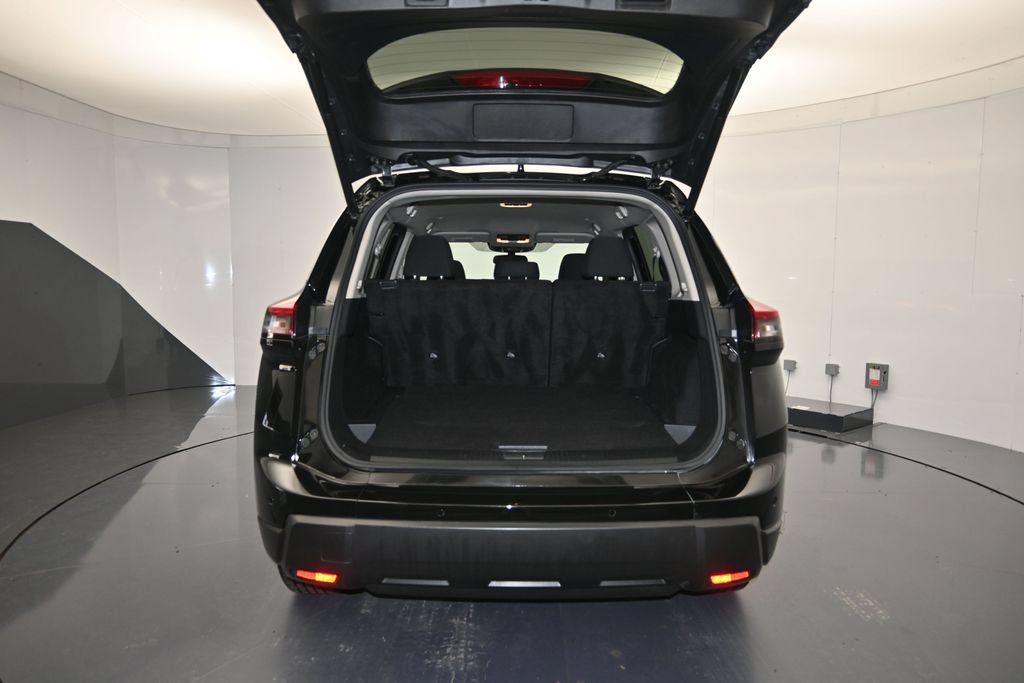 Used 2024 Nissan Rogue SV AWD/4WD image 24
