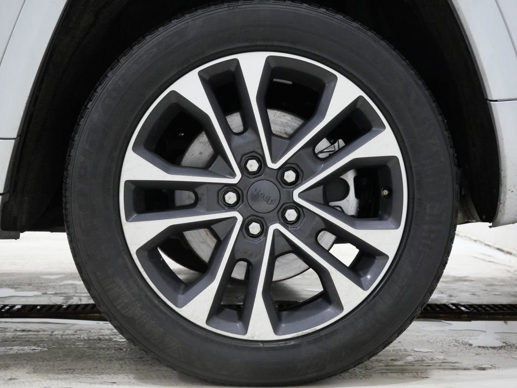 Used 2022 Jeep Grand Cherokee L Overland w/ Luxury Tech Group IV image 10