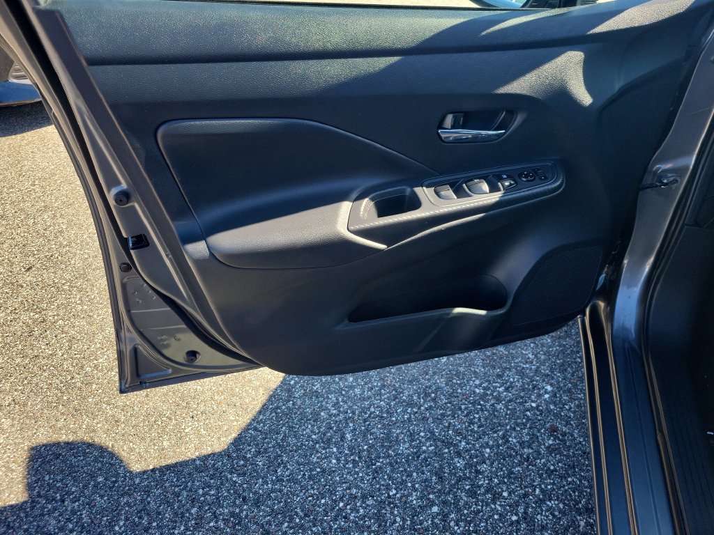 Used 2025 Nissan Versa SV w/ Trunk Package FWD image 13