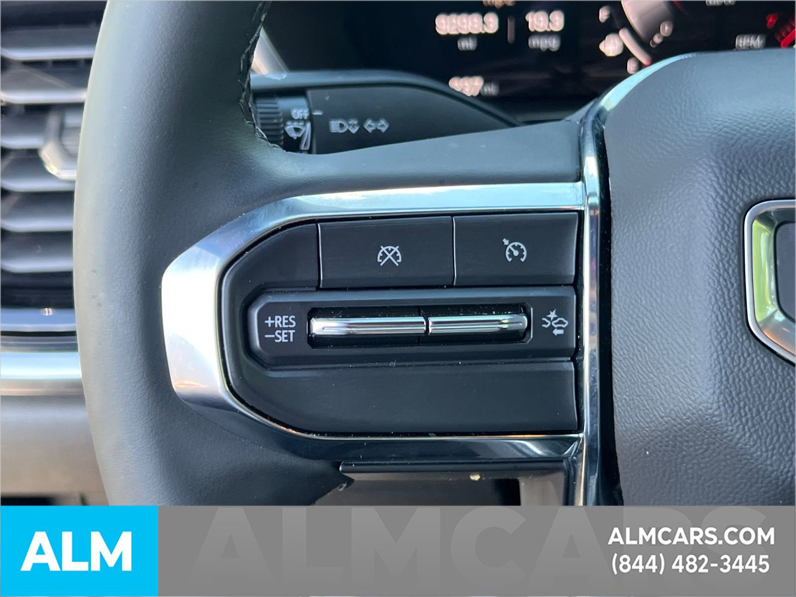 Used 2025 GMC Canyon Elevation image 29