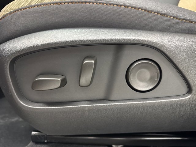 New 2026 Chevrolet Equinox ACTIV image 10