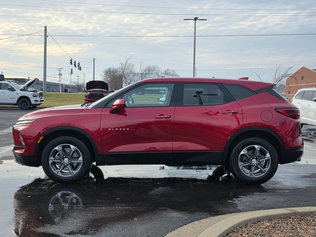 Used 2025 Chevrolet Blazer LT image 8
