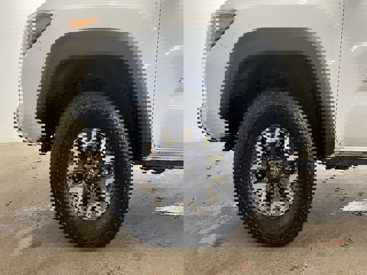 Used 2023 Toyota Tacoma TRD Off-Road image 11