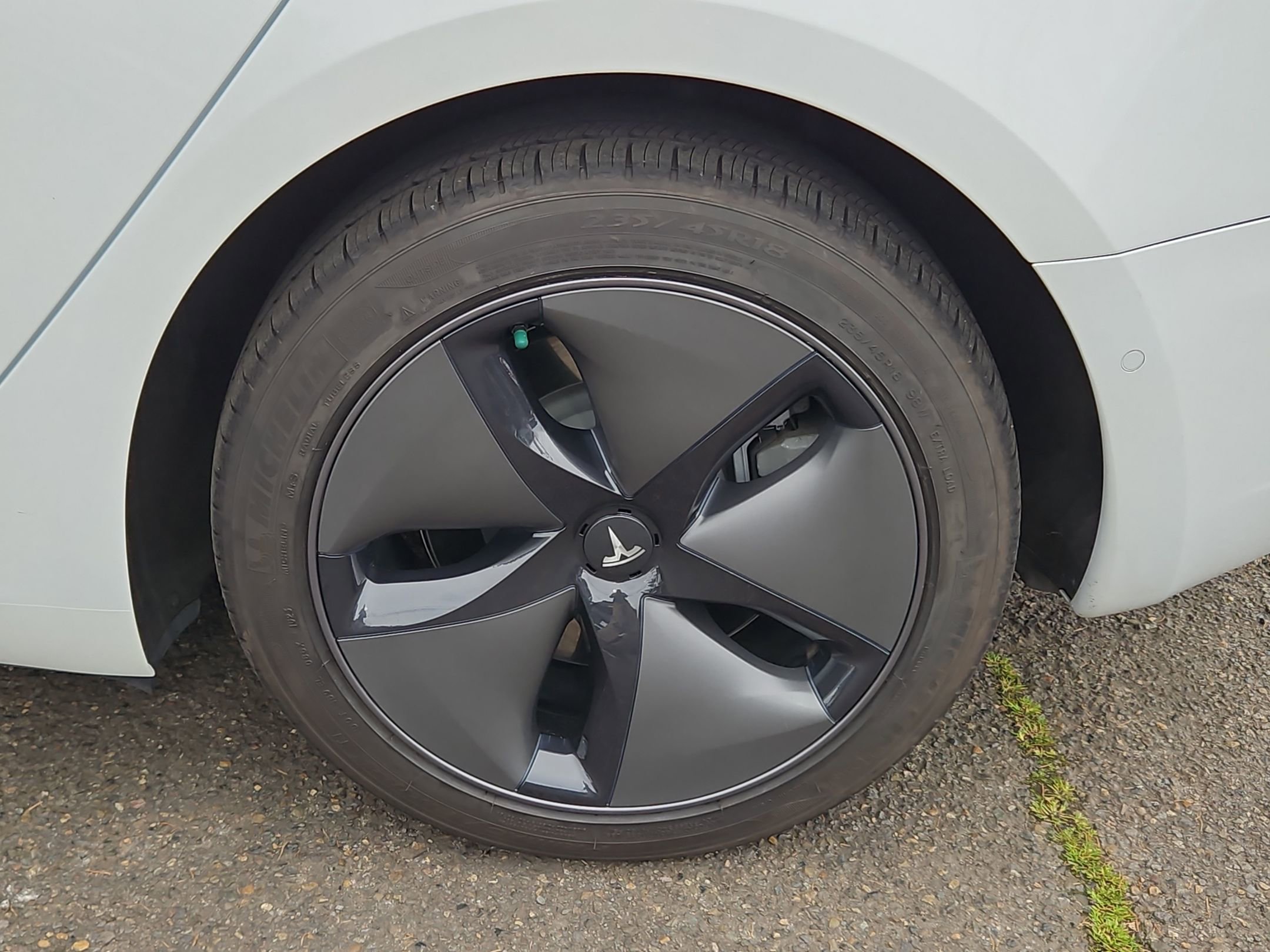 Used 2019 Tesla Model 3 Long Range image 32