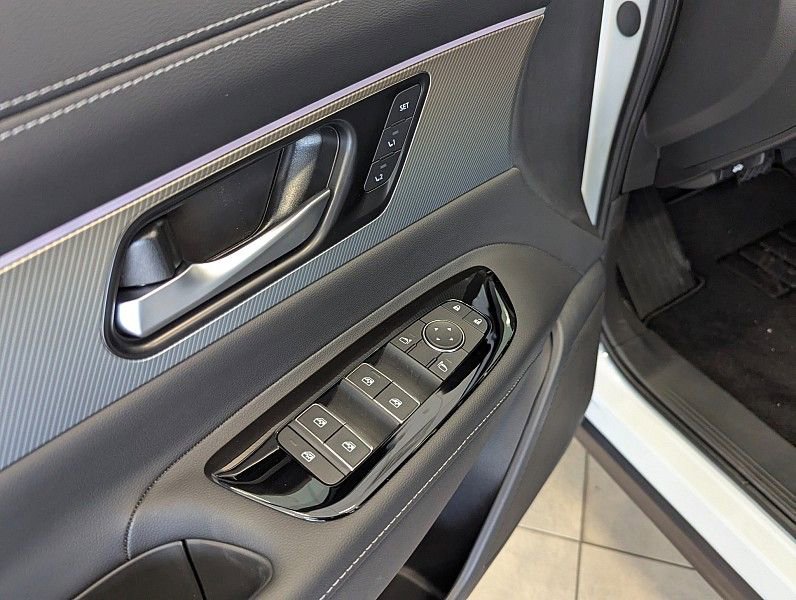 New 2025 Nissan Murano SL image 10