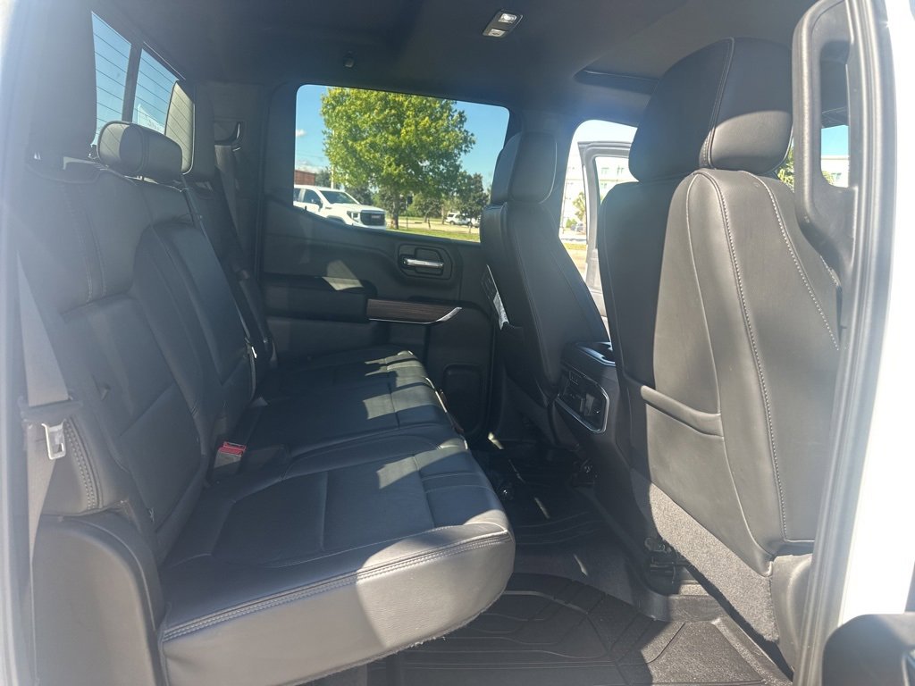 Used 2021 Chevrolet Silverado 1500 High Country w/ Technology Package image 13