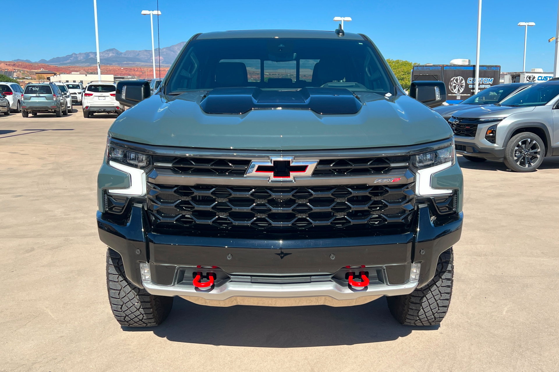 Used 2026 Chevrolet Silverado 1500 ZR2 AWD/4WD image 9