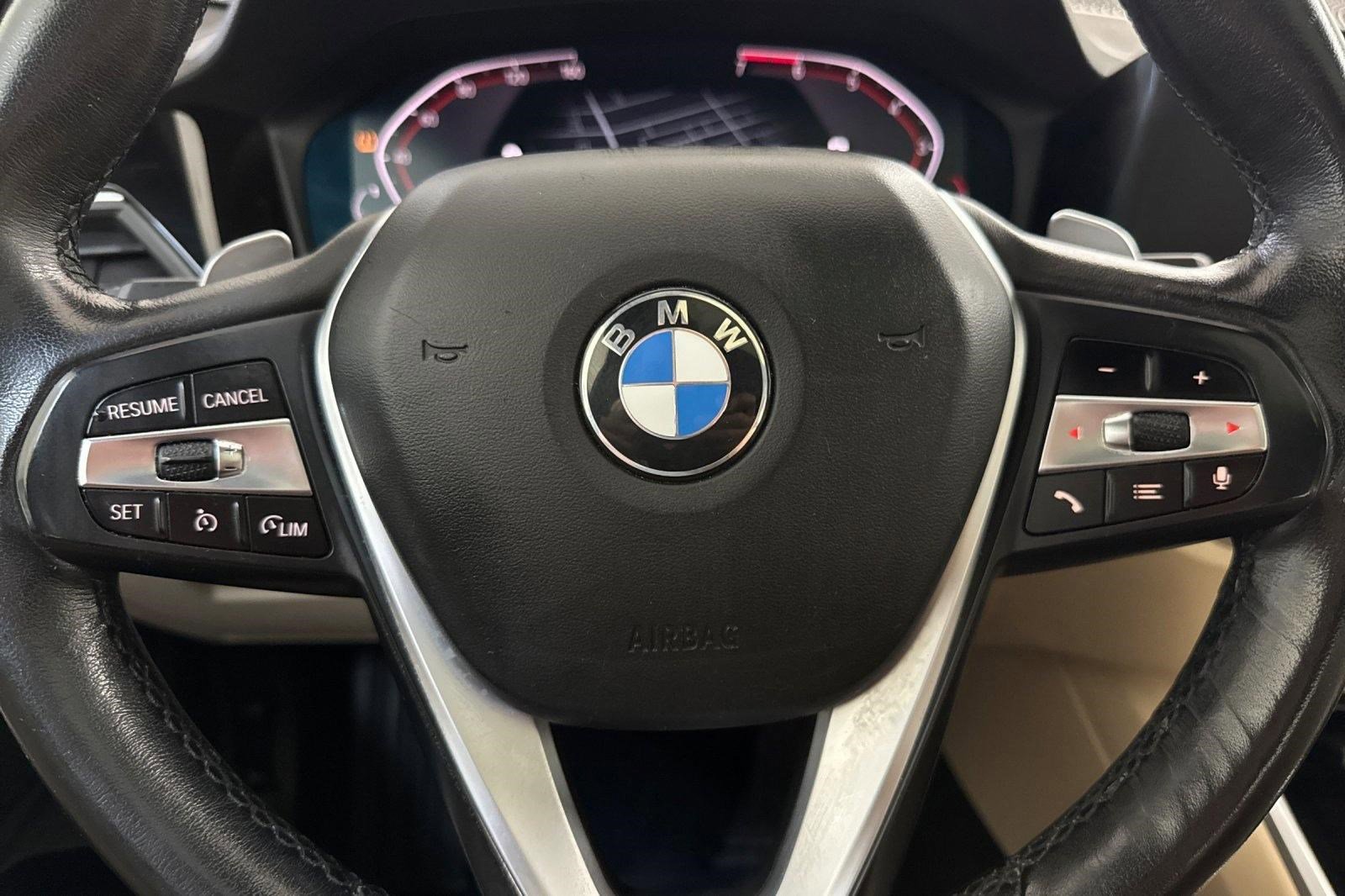 Used 2020 BMW 330i Sedan w/ Convenience Package RWD image 17