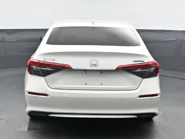 Used 2023 Honda Civic Touring image 4