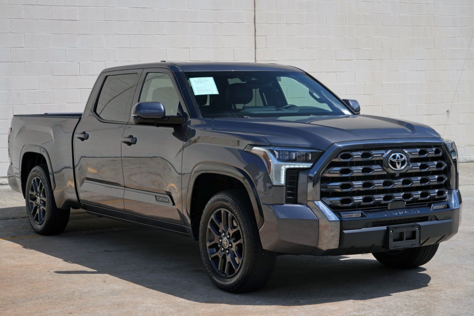 Used 2022 Toyota Tundra Platinum w/ Advanced Package AWD/4WD image 55