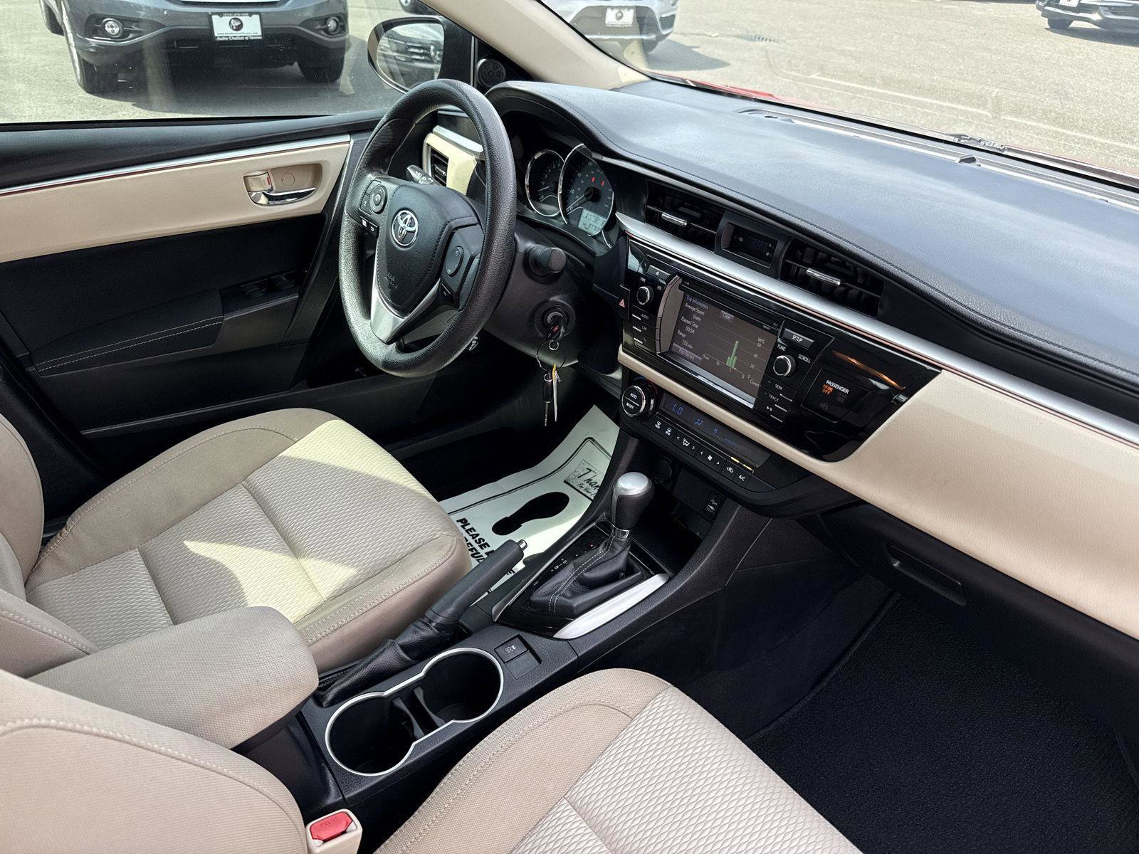 Used 2015 Toyota Corolla LE image 20