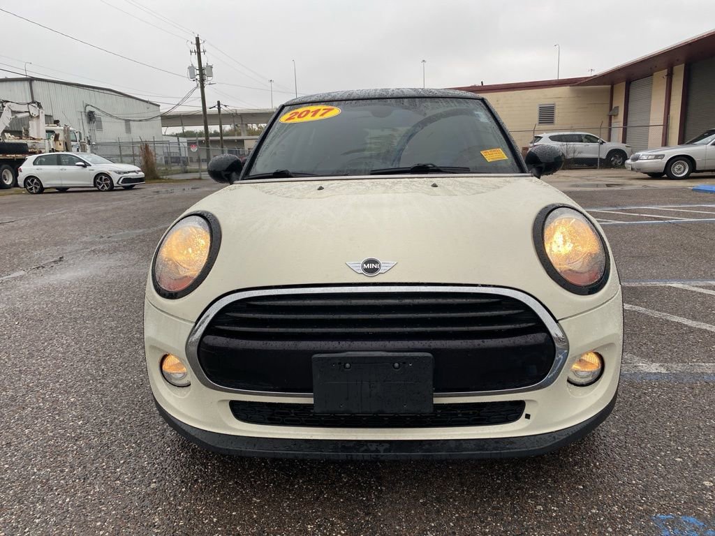 Used 2017 MINI Cooper 2-Door Hardtop image 8