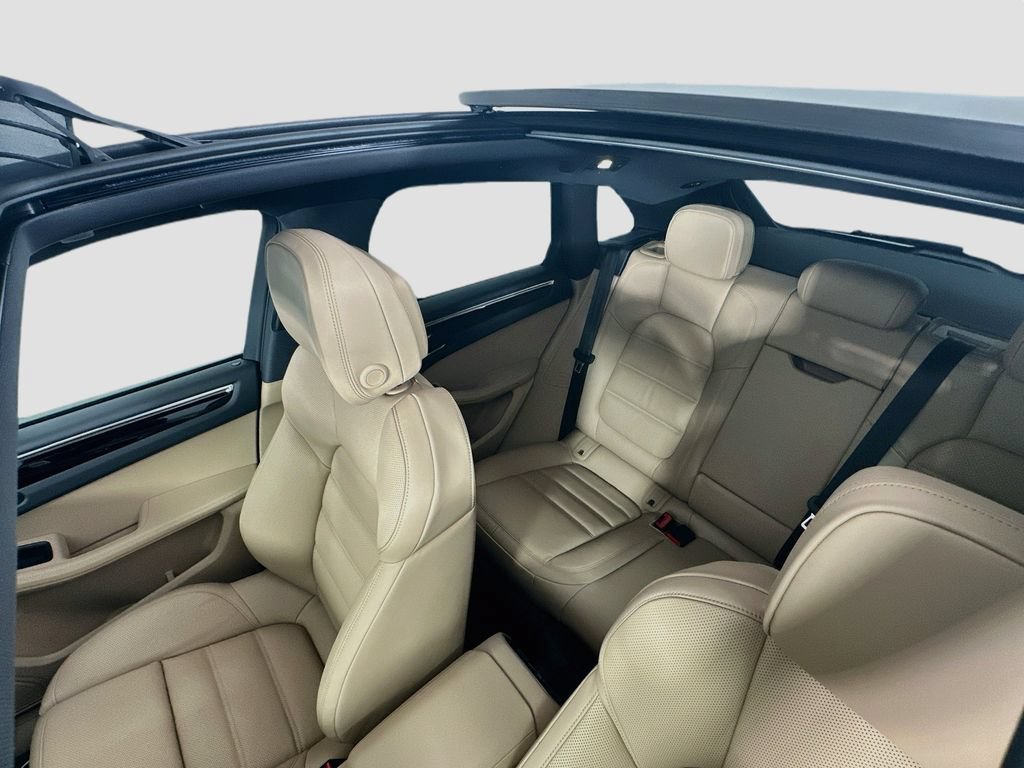 Certified 2026 Porsche Macan AWD/4WD image 14