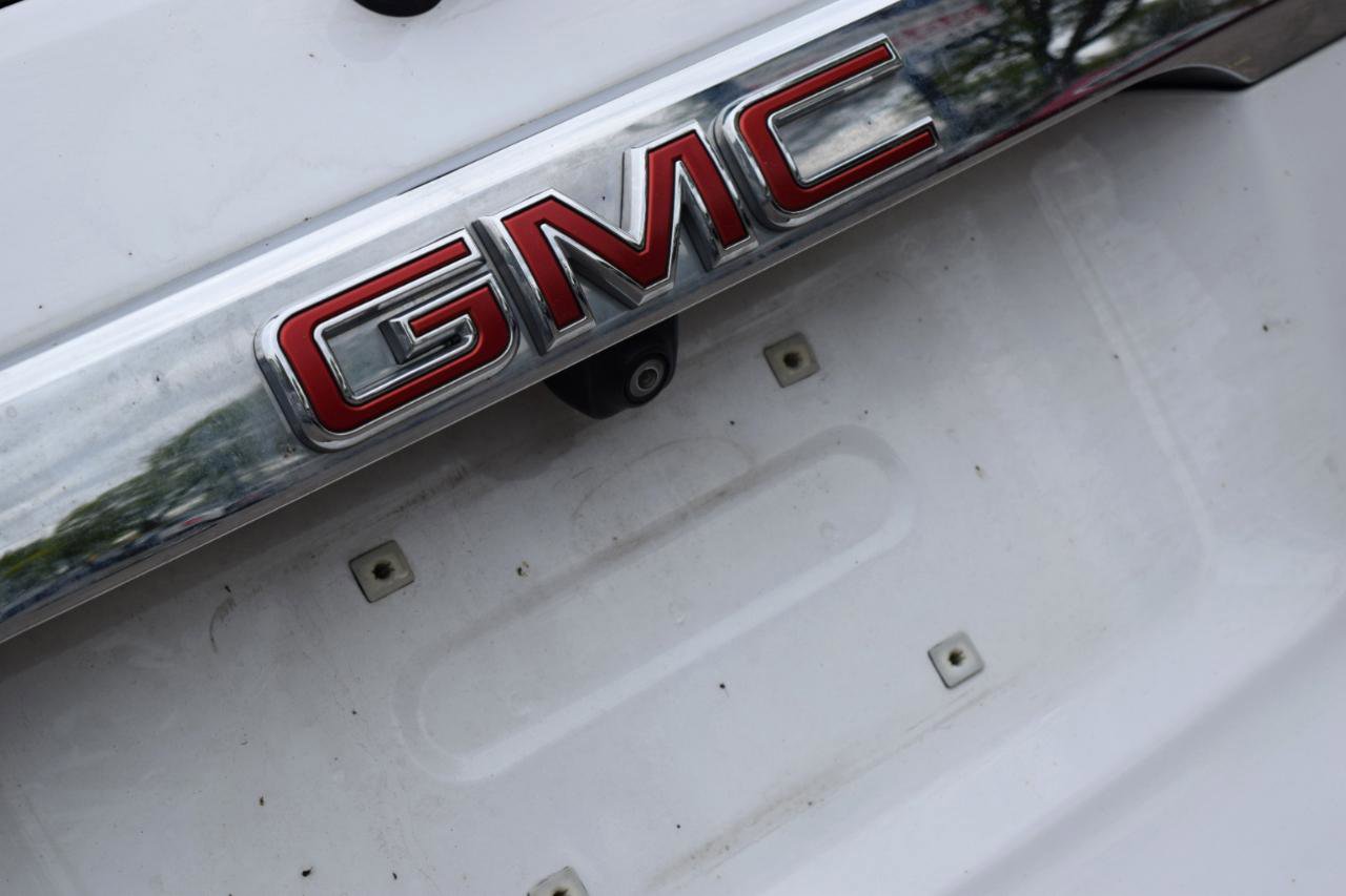 Used 2021 GMC Acadia SLT FWD image 12