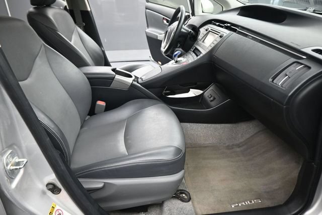 Used 2015 Toyota Prius Five FWD image 22